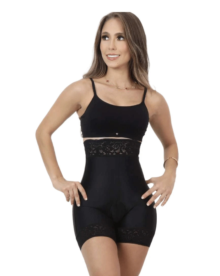 Panty moldeador extralargo con realce interno